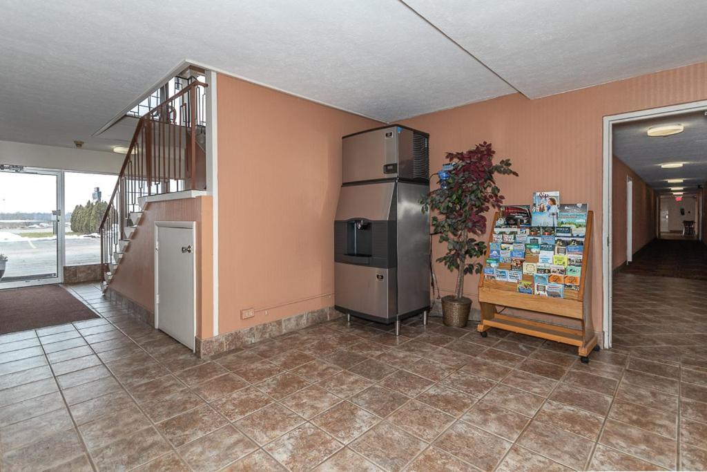 Americas Best Value Inn Ashtabula/Austinburg מראה חיצוני תמונה